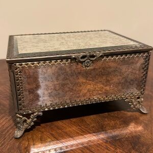 GORGEOUS 🤩 NEW Antique Mirror Box